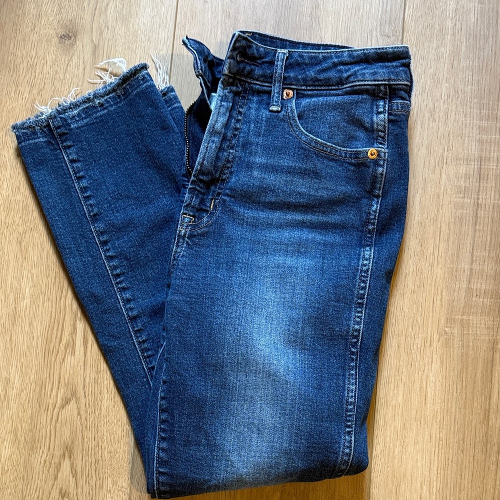 GAP Women’s Straight Fit Jeans in Deep Blue